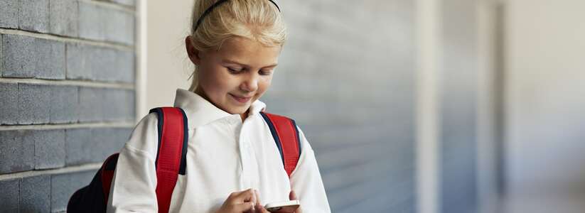 Tele2, российский оператор мобильной связи, дарит клиентам месяц бесплатной подписки на цифровой образовательный сервис для школьников «Лицей».