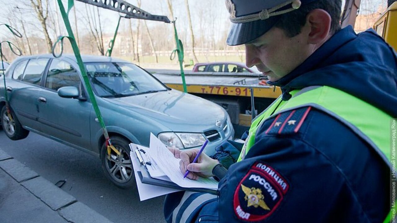 Дальше только пешком: в РФ вступили в силу строгие поправки в КоАП и УГ - у кого могут моментально изъять авто С 25 июля в России вступили в силу значительные...
