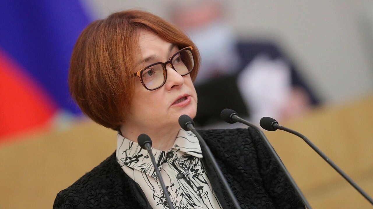 Наступают тяжелые времена: Набиуллина обратилась к тем россиянам, у кого есть кредиты и вклады В преддверии 2025 года Центральный банк России ...