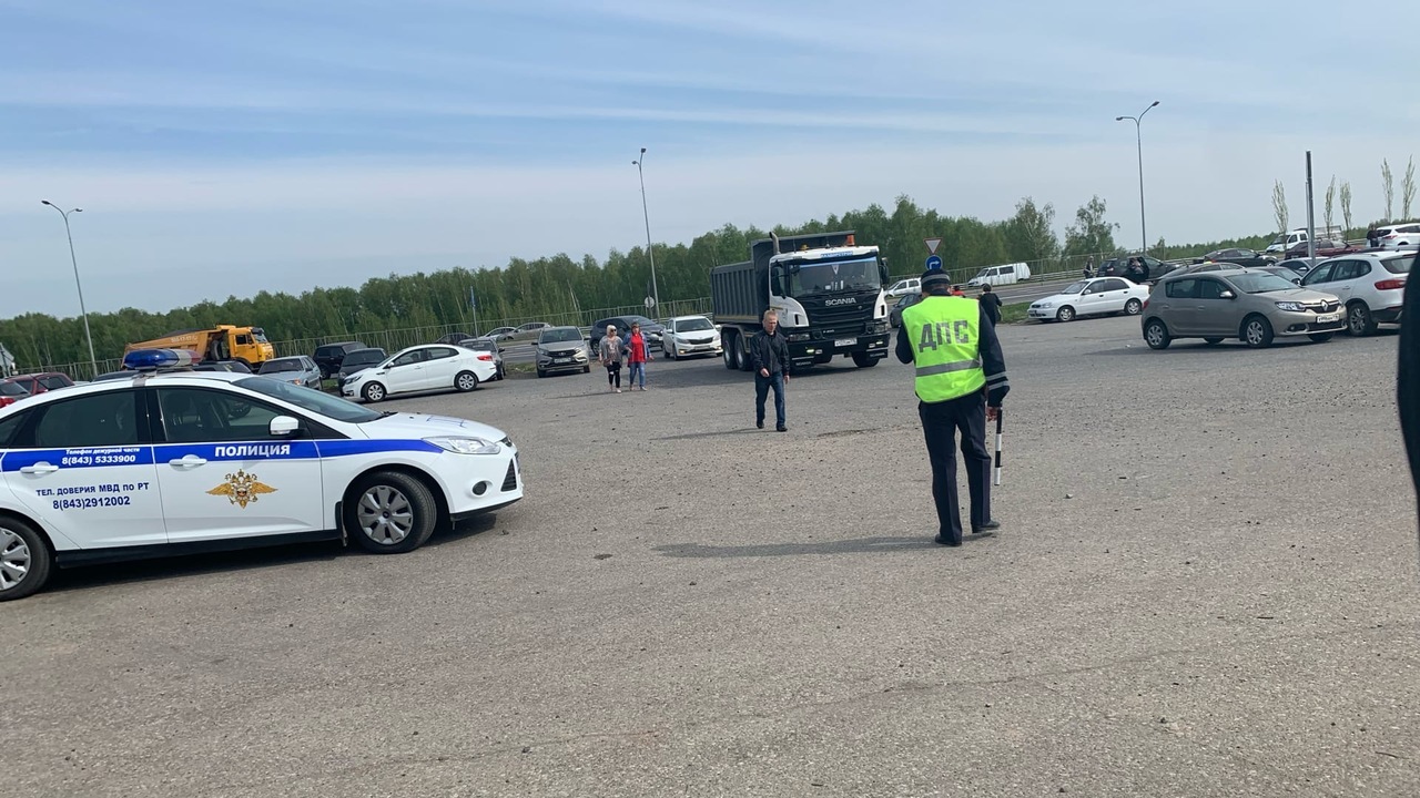 ГАИ окончательно объяснила ситуацию: что считается нарушением при резком включении красного Ситуация знакома почти каждому водителю: зелёны...