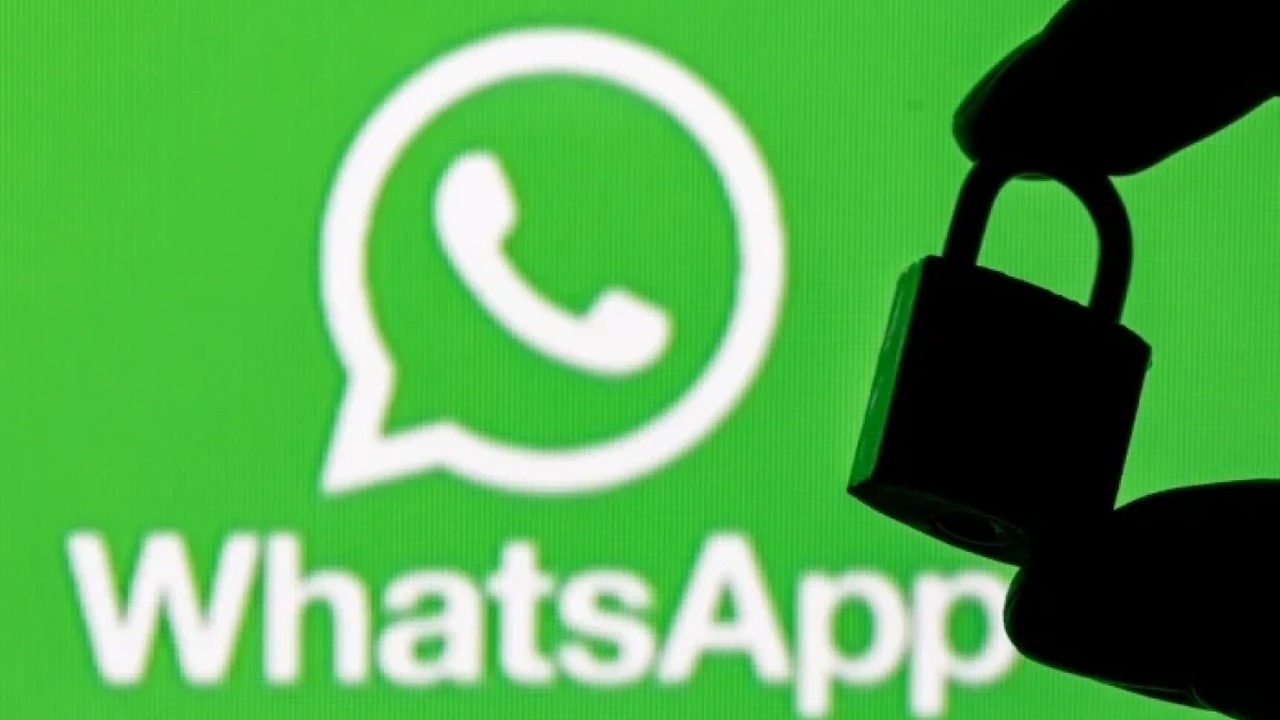 Мессенджер WhatsApp*, которым активно пользуютс...