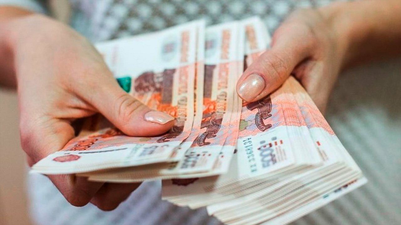Ежемесячно по 68,9 тысячи рублей на карты: кому увеличат выплаты уже в феврале 2025 С началом февраля 2025 года в России наступит э...