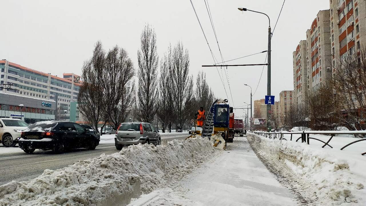 Зимой дорожная обстановка меняется стремительно...