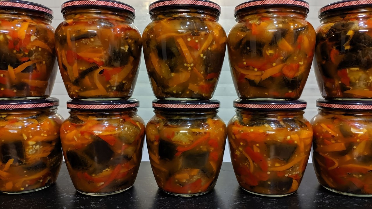 Вкуснейшие баклажаны на зиму: Готовлю только их — нам и 100 банок мало Баклажаны по праву занимают особое место среди ...