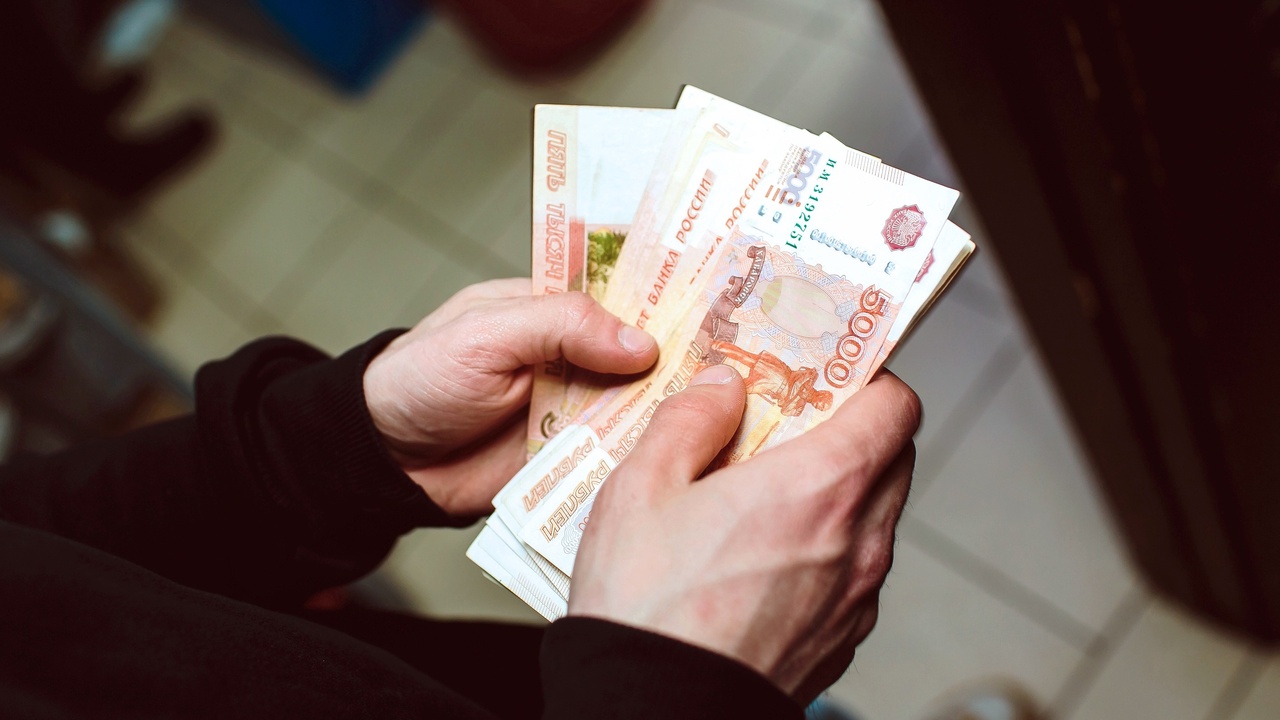 Эти купюры больше вообще не примут в магазинах с 9 июня: неприятный сюрприз для россиян При оплате наличными всегда проверяйте, чтобы н...