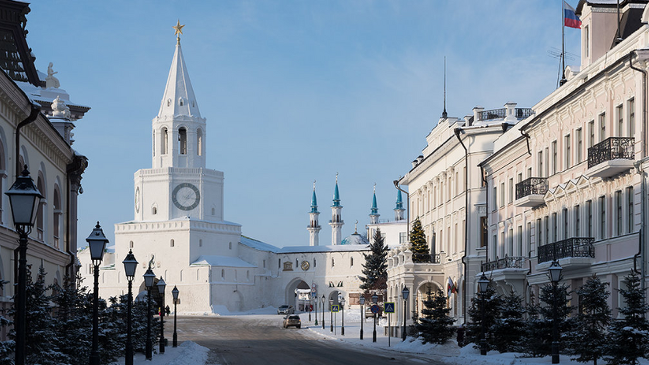  Основание опоры повреждено