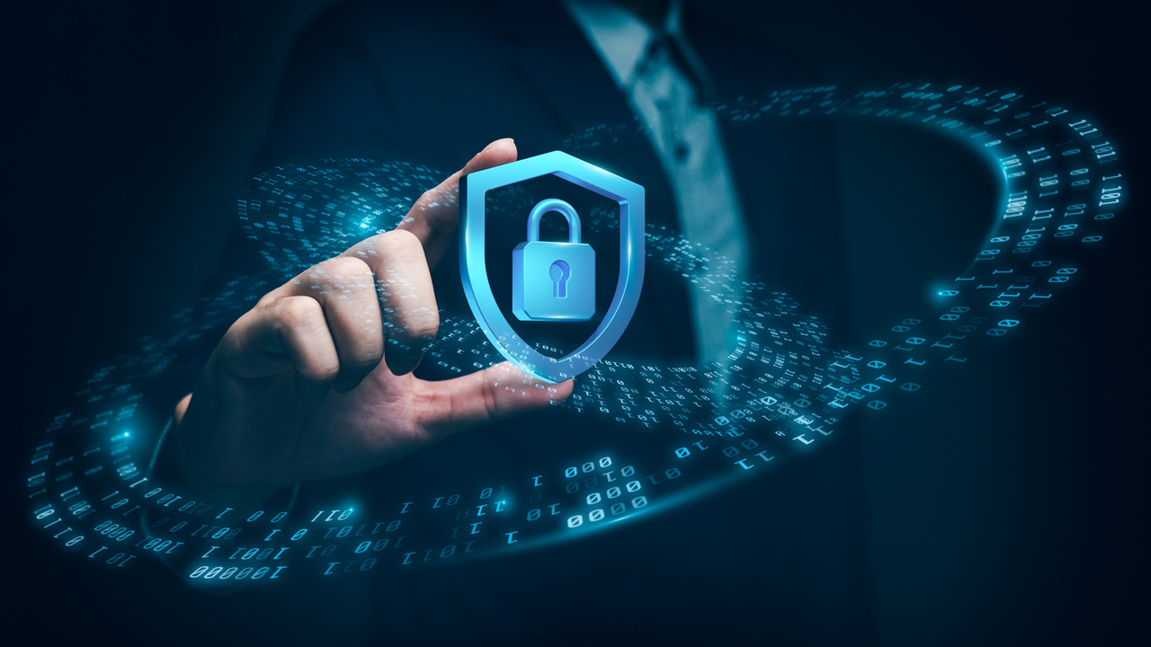 T2, российский оператор мобильной связи, и «Сол...