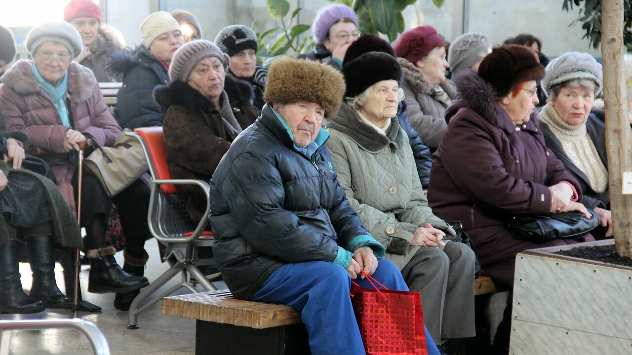 Указ приняли тихо: пожилых россиян в возрасте от 59 до 83 лет готовят к изменениям с 20 января 2025 год начался с запуска значительной инициат...