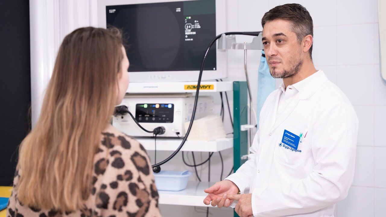 Почему запись к врачу и УЗИ в поликлиниках може...