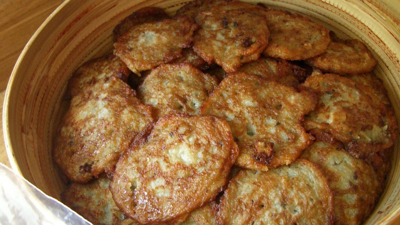 Белорусская кухня известна своими сытными и дом...