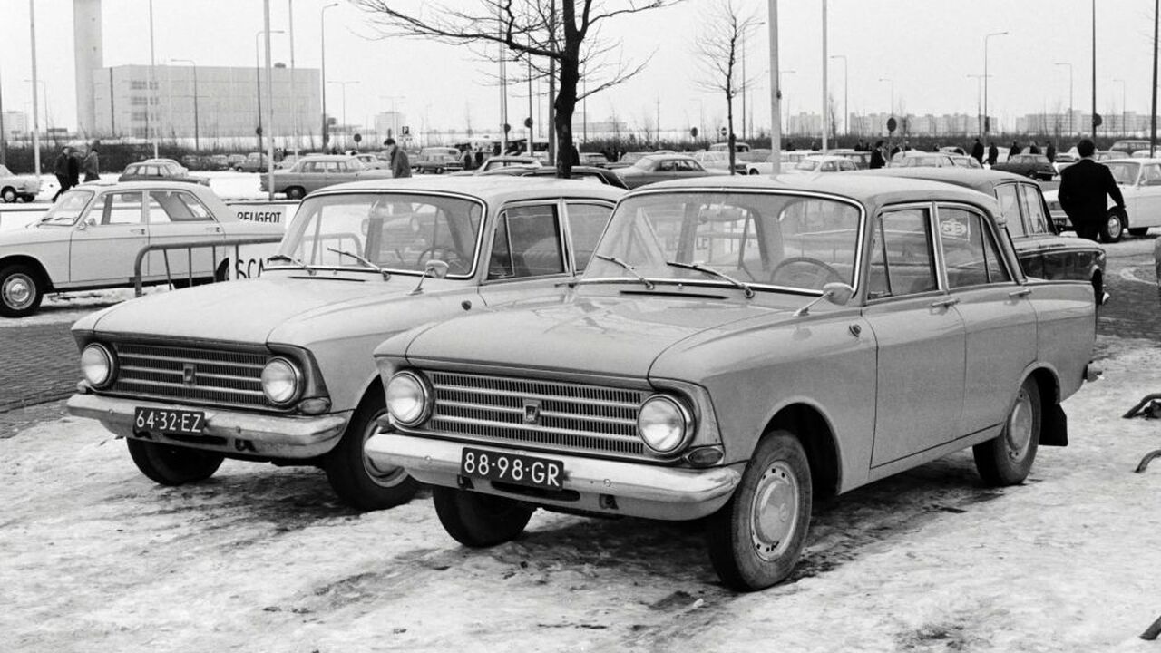 Почему советские водители никогда не снимали оплётку с руля — разгадана старая тайна Для современного человека кабина советского авт...