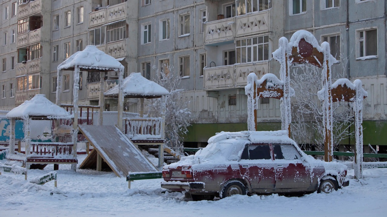 «Зима будет по-настоящему суровая». Синоптики сказали, к чему готовиться По оценкам специалистов, предстоящая зима может...