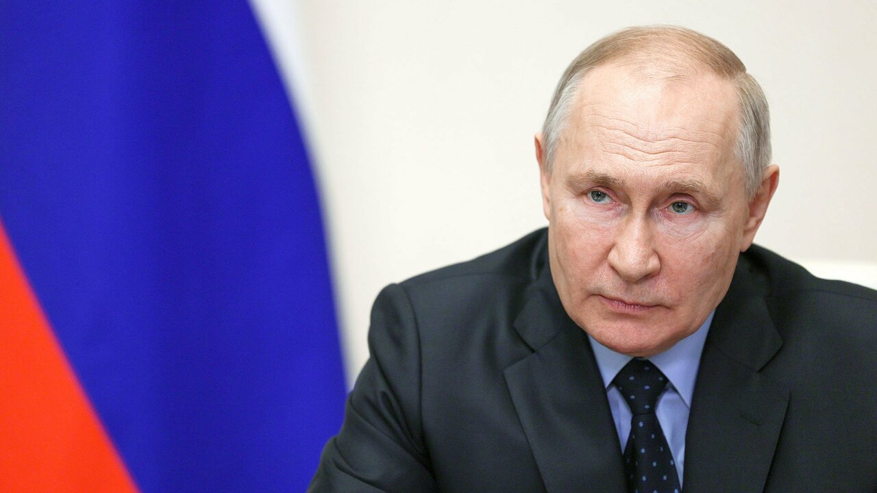 Россия уже обсуждает молниеносный удар по плану Б Владимира Путина для принуждения Киева к капитуляции «План Б»: как Россия готовится к новому этапу к...