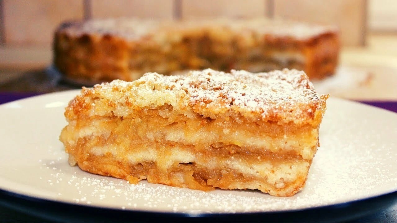 Яблочный пирог за 5 минут: быстрый и вкусный ре...