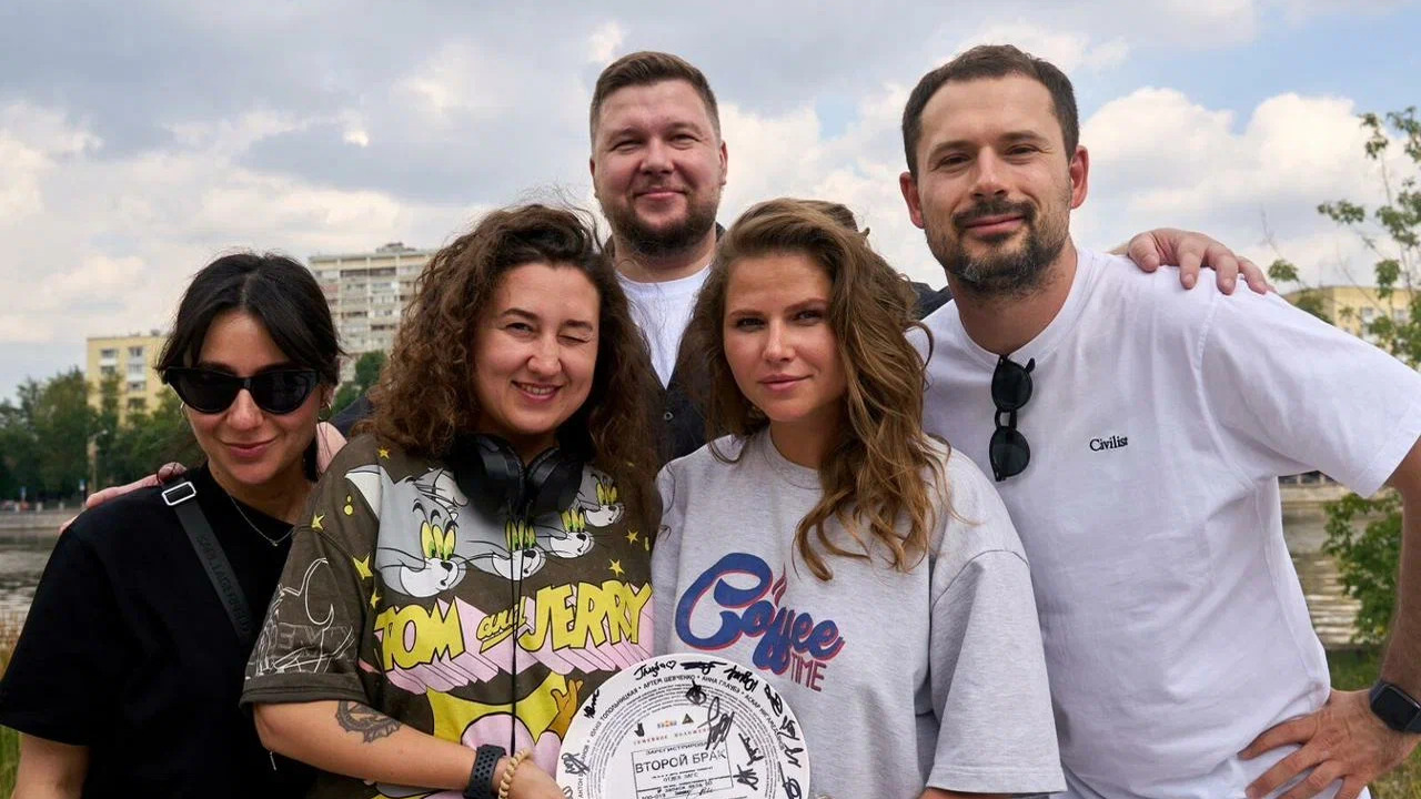 «Второй брак» без фальши: как Раиля Каримова снимает комедию, в которой узнаёшь себя Раиля Каримова — режиссер родом из Лениногорска...