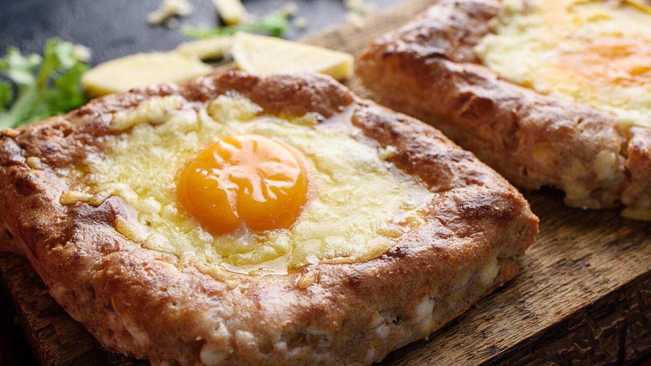 Из творога вместо сырников, яичницы и хлеба. Вкусняшка потрясающая, рецепты просто обалденные Забудьте обыденные сырники и скучную яичницу! Э...