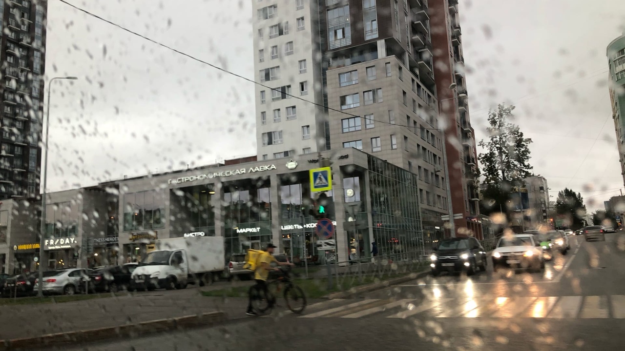 В Татарстане 19 мая ожидаются грозы, град и ветер до 20 м/с Циклон с запада принесёт сильные осадки, шквали...