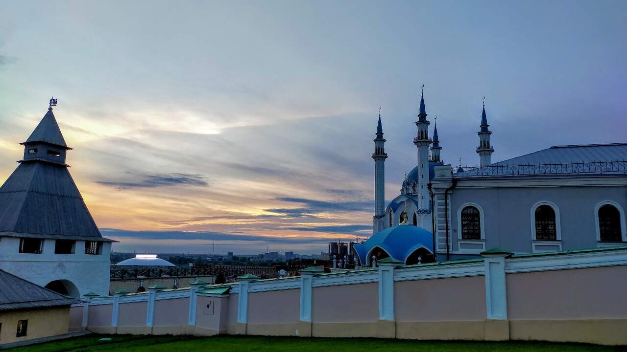 После многолетнего роста туристический поток в ...