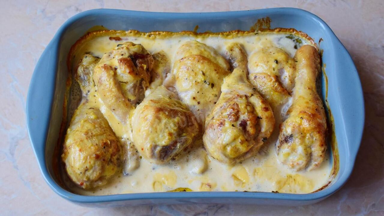 Куриные ножки тают во рту — рецепт, который спасает даже жёсткое мясо Секрет сочности куриных ножек часто кроется не ...
