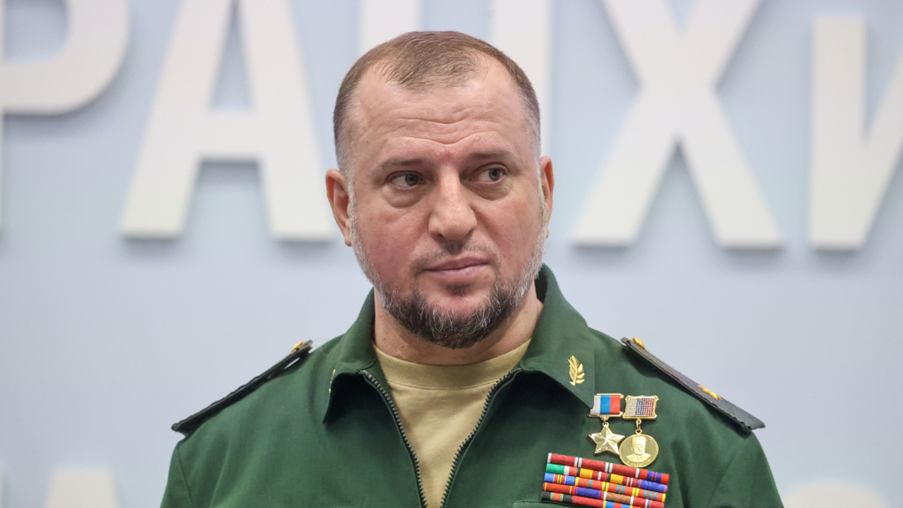 «Началась Третья мировая война»: в России призывают срочно провести мобилизацию 1 миллиона человек Командир «Ахмата» Апти Алаудинов предложил моби...