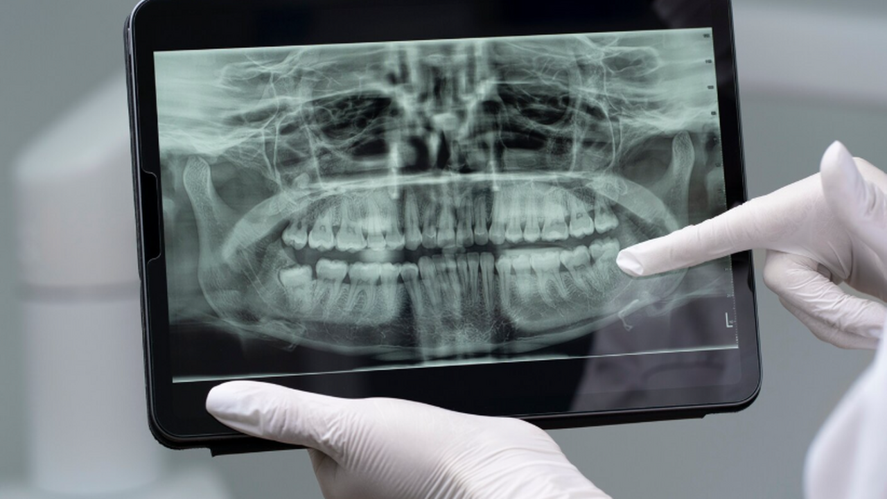 В медицинском журнале JAMA Otolaryngology—Head ...