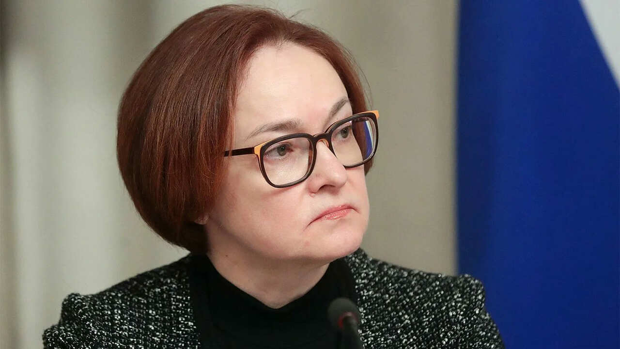 «У нас нет выхода, держитесь»: глава Центробанка предупредила граждан РФ, имеющих вклады и кредиты Резкое повышение ключевой ставки Центральным ба...
