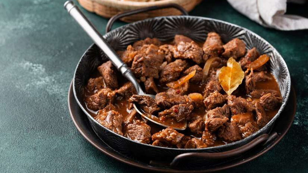 Соус, который сделает вкусными даже гвозди: свекровь торопливо требовала рецепт — так угодила Рецепт блюда оправдывает каждую потраченную на ...