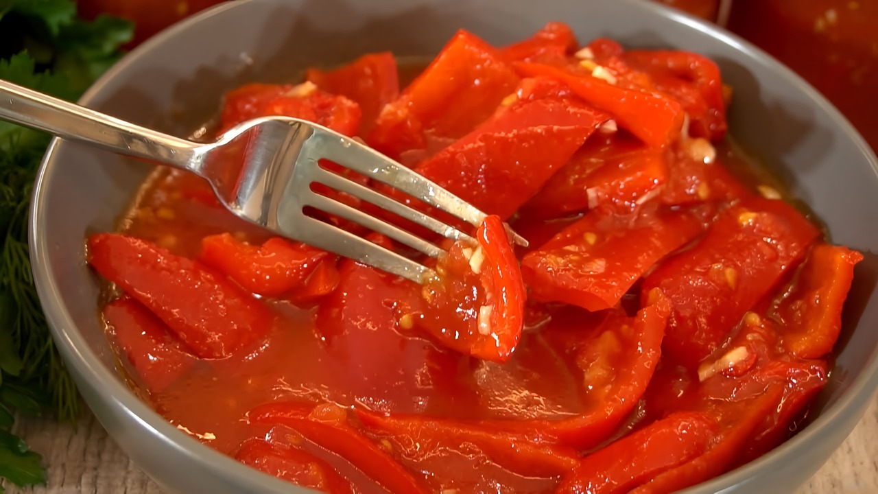 Лечо по ГОСТу: вкус детства с бабушкиной кухни Лечо — одна из тех закусок, которые многие вспо...