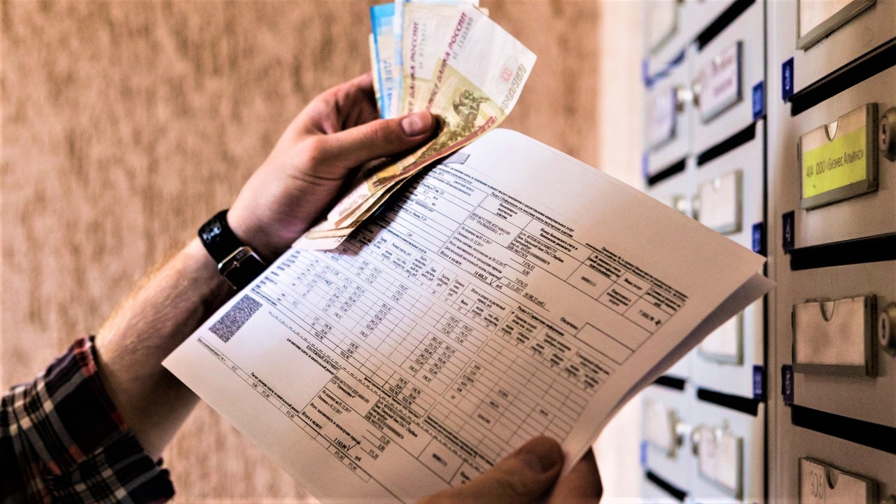 Оплату услуг ЖКХ приостановят на 6 месяцев - уже с марта платить будет не нужно Жители многоквартирных домов в России столкнутс...