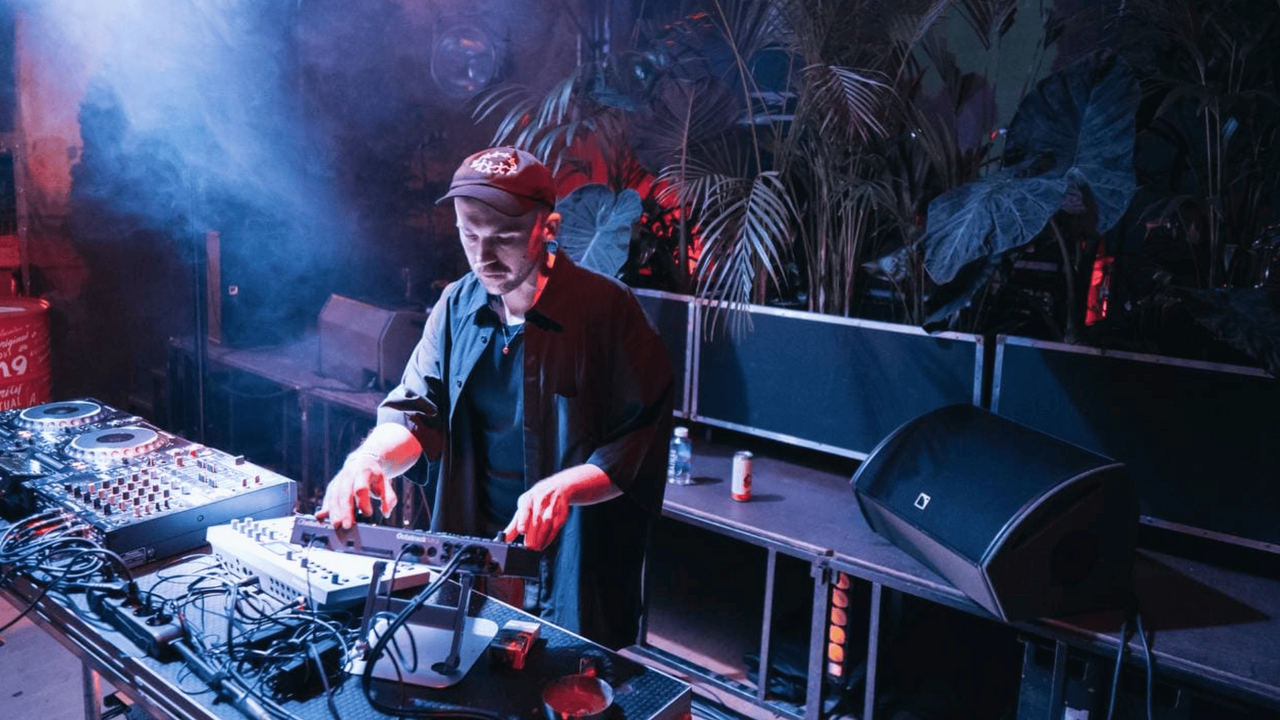 Вторая волна артистов фестиваля медиаискусства ...