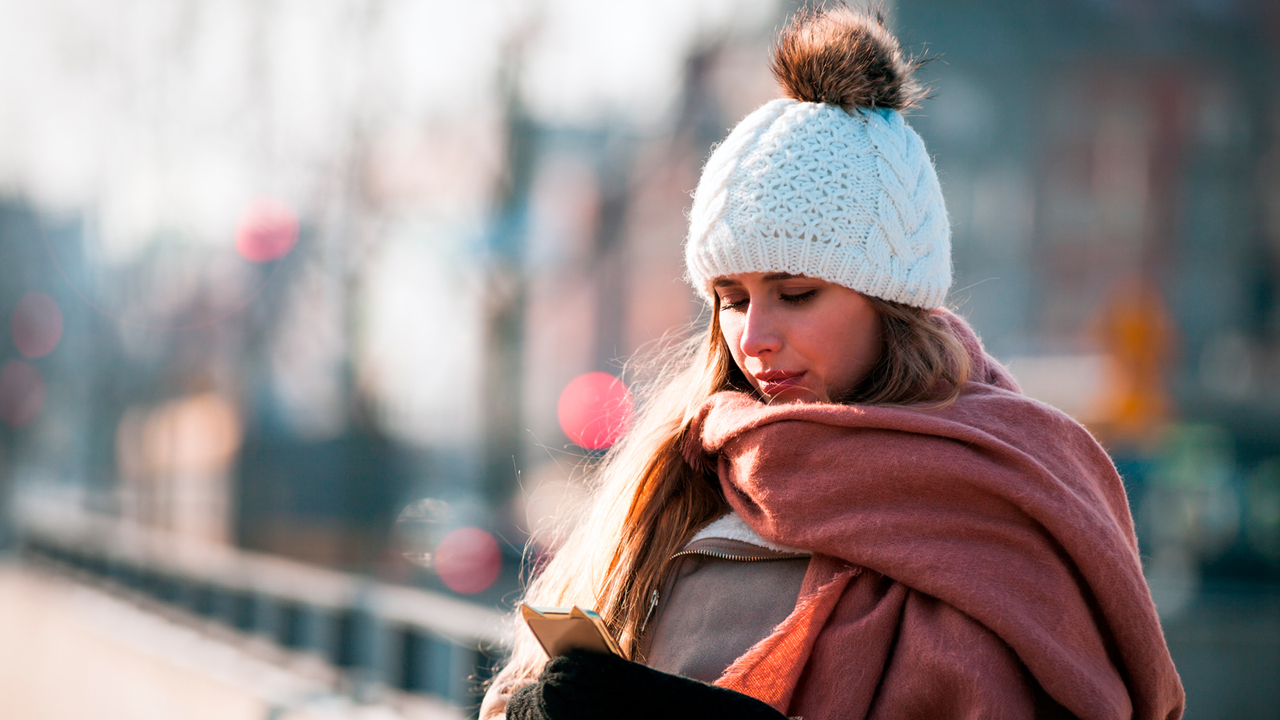 Т2, российский оператор мобильной связи, проана...