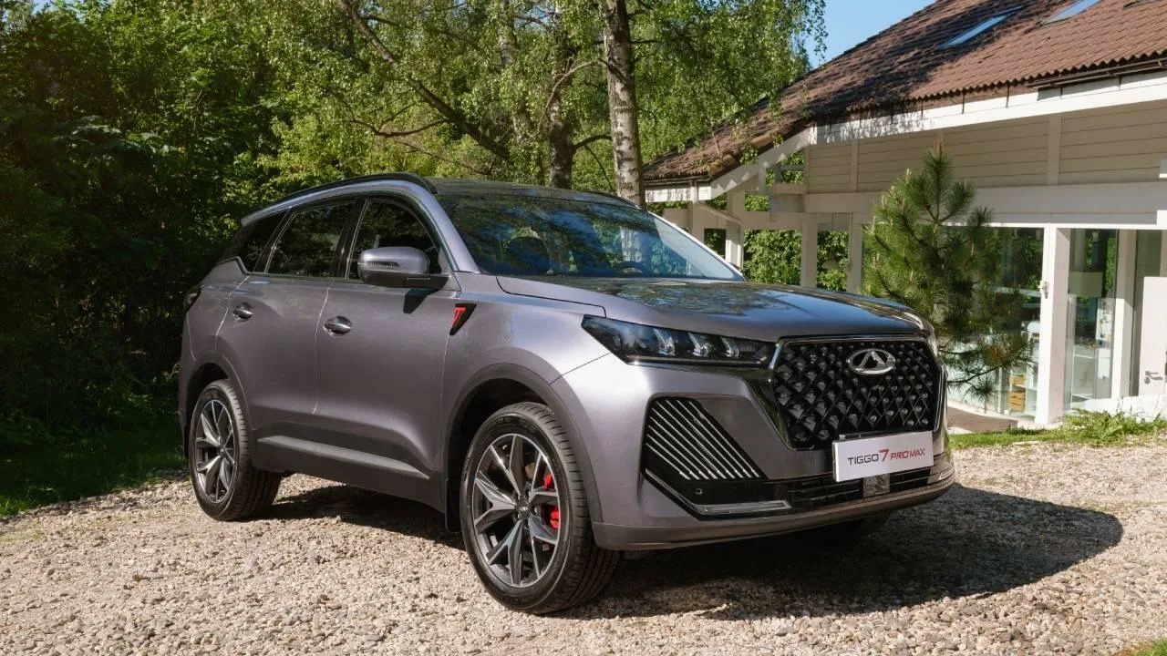 «Китайская подделка за 3 млн рублей»: вся истина про Chery Tiggo 7 Pro — из чего он сделан и кто это покупает Линейка кроссоверов Chery стартовала не с триум...