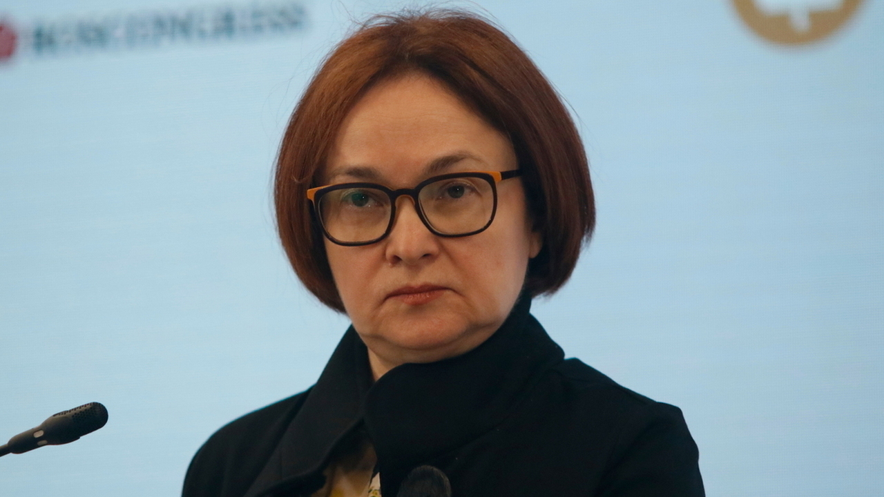 «Нас вынудили»: Эльвира Набиуллина рассказала россиянам, что будет с их кредитами и вкладами Рассмотрение последствий решения Центробанка Ро...