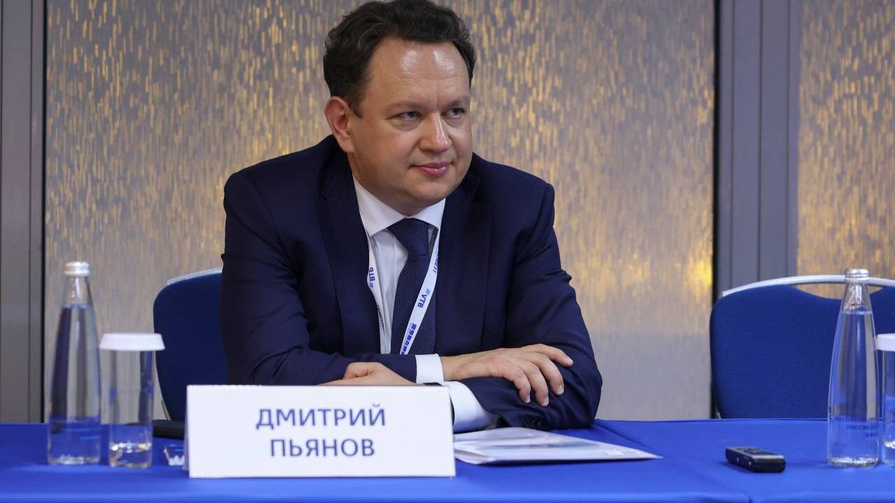 Бизнес и экономика адаптируются к высоким процентным ставкам На Финансовом конгрессе Банка России в Санкт-Пе...