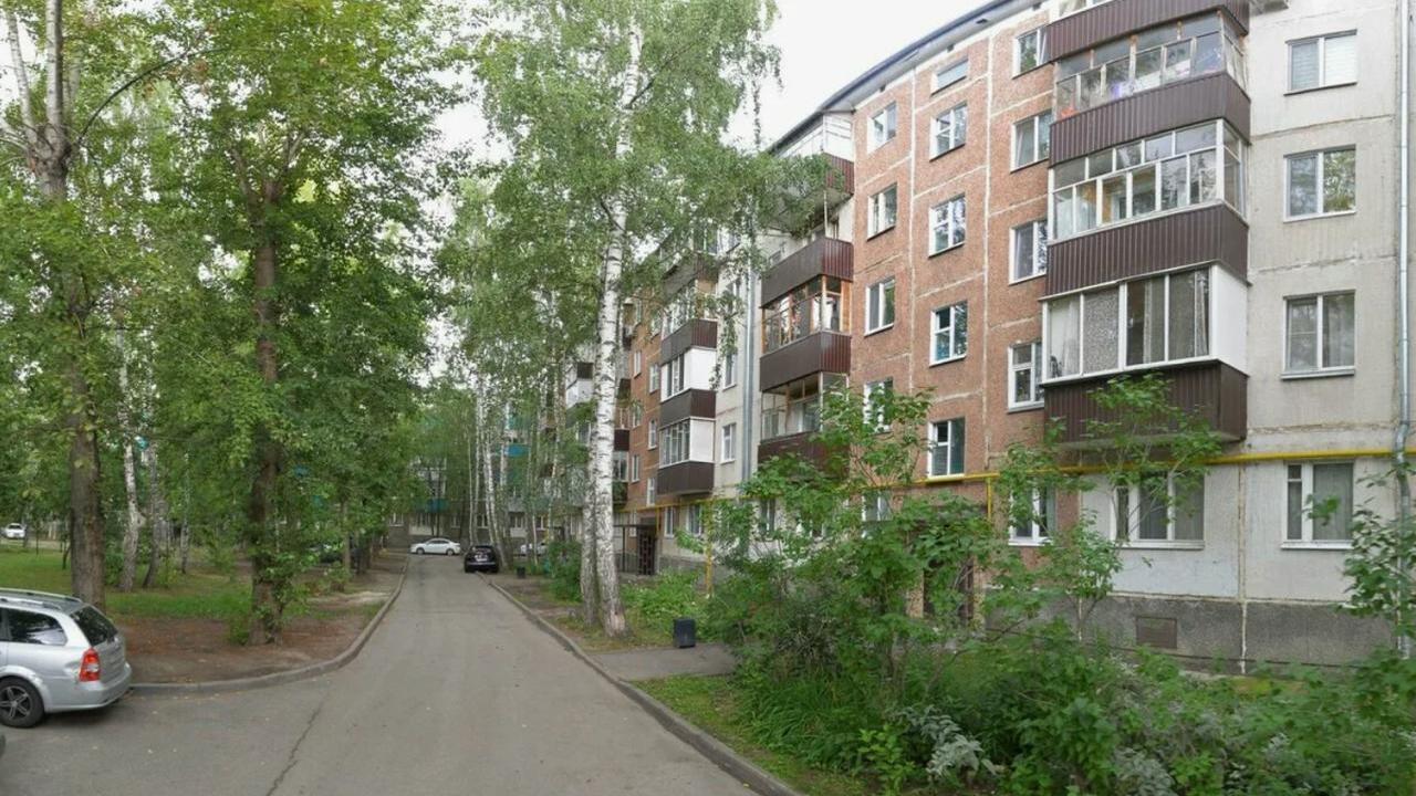 Три месяца жить в вони: почему жильцы дома на Мусина, 59 не могут добиться решения проблемы Жители дома №59 по улице Мусина в Казани пожал...