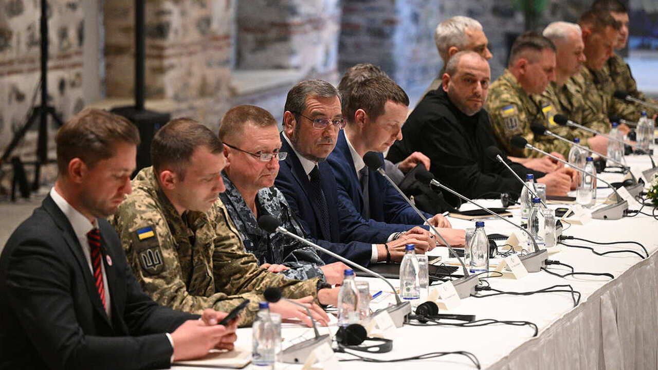Цена одной ошибки: на переговорах Европа потеряла проект «Украина» навсегда Переговоры в Стамбуле вызвали обсуждение не тол...