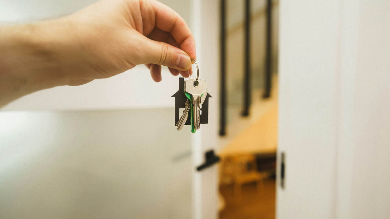 Кто покупал недвижимость без ипотеки: аналитики Домклик составили портрет покупателя жилья за 2025 год Как выглядел покупатель недвижимости за собстве...