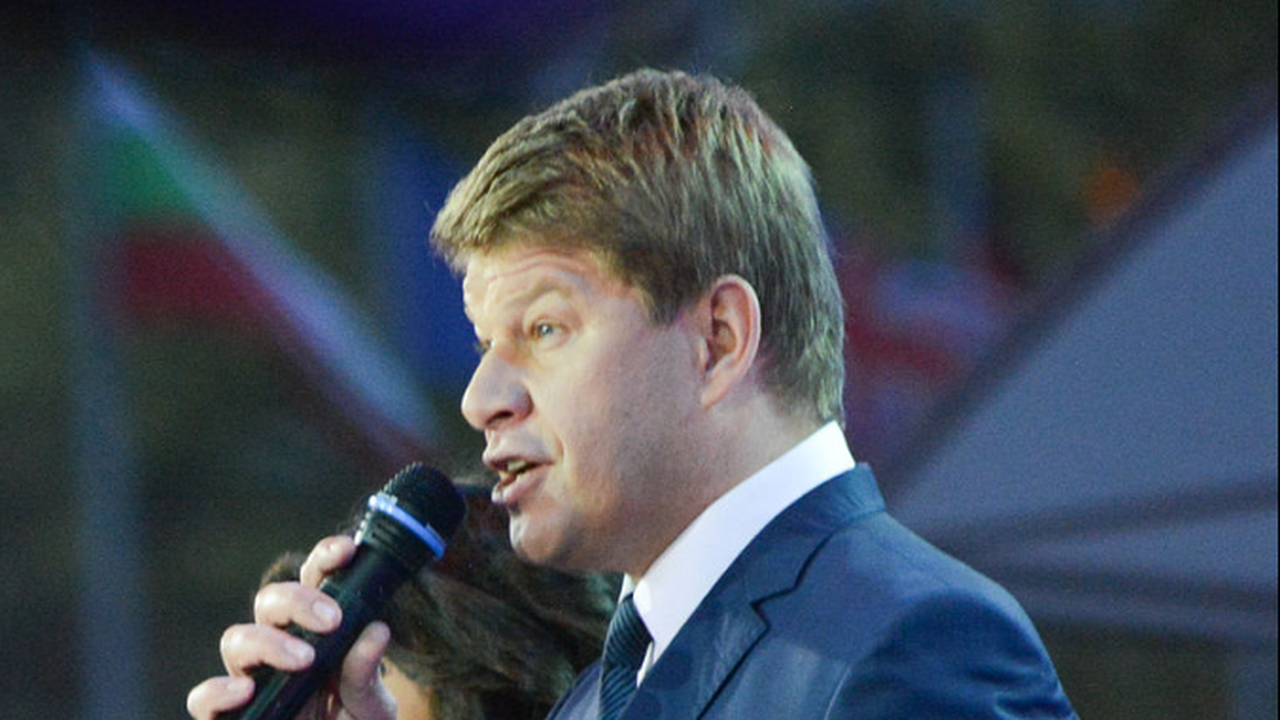 Дмитрий Губерниев и Александр Большунов повздорили в Казани 4 марта в казанском Мирном прошли соревнования ...