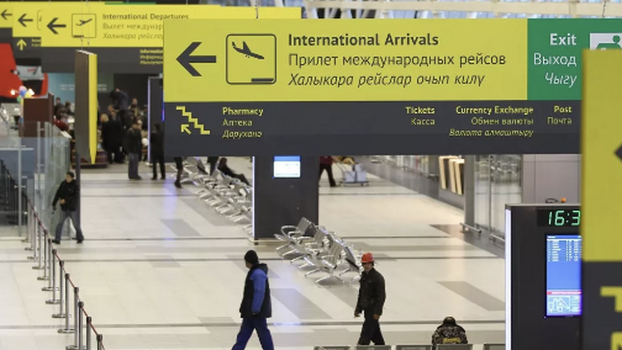 Минтранс сообщает о возвращении аэропортов к обычному графику Минтранс: Аэропорты возвращаются к обычному гра...
