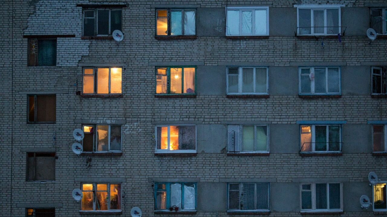 С 15 января абсолютно будет запрещена установка пластиковых окон: их придется снять В последнее время многие владельцы квартир в Ро...