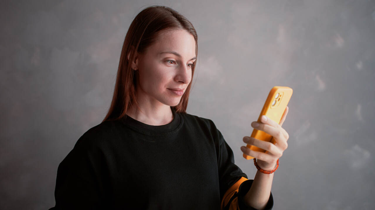 Билайн назвал три схемы телефонного мошенничества, наиболее популярные этой осенью Почти 3,5 млрд звонков от мошенников и спамеров...