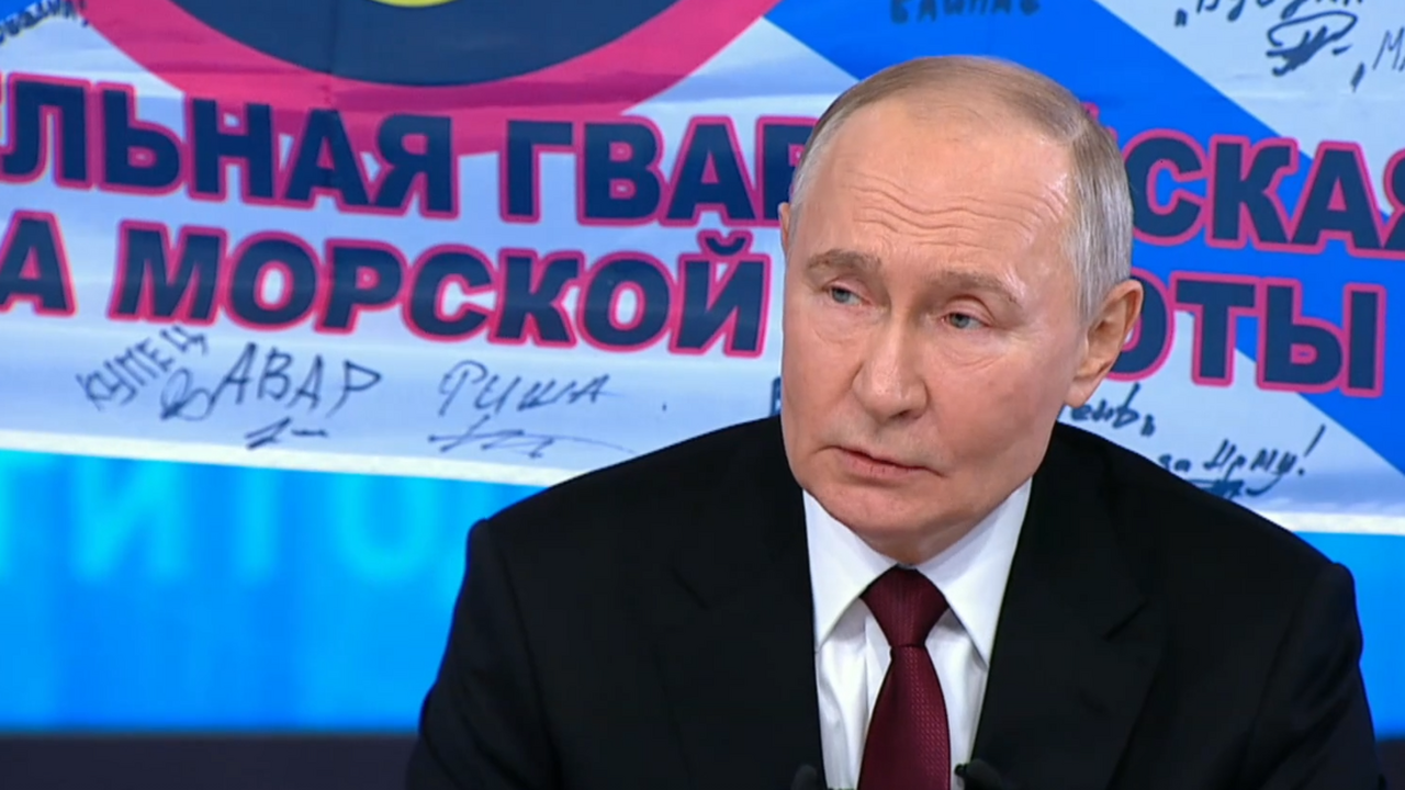 Путин: Суверенитет должен быть в сердце людей Владимир Путин в своем недавнем заявлении сдела...