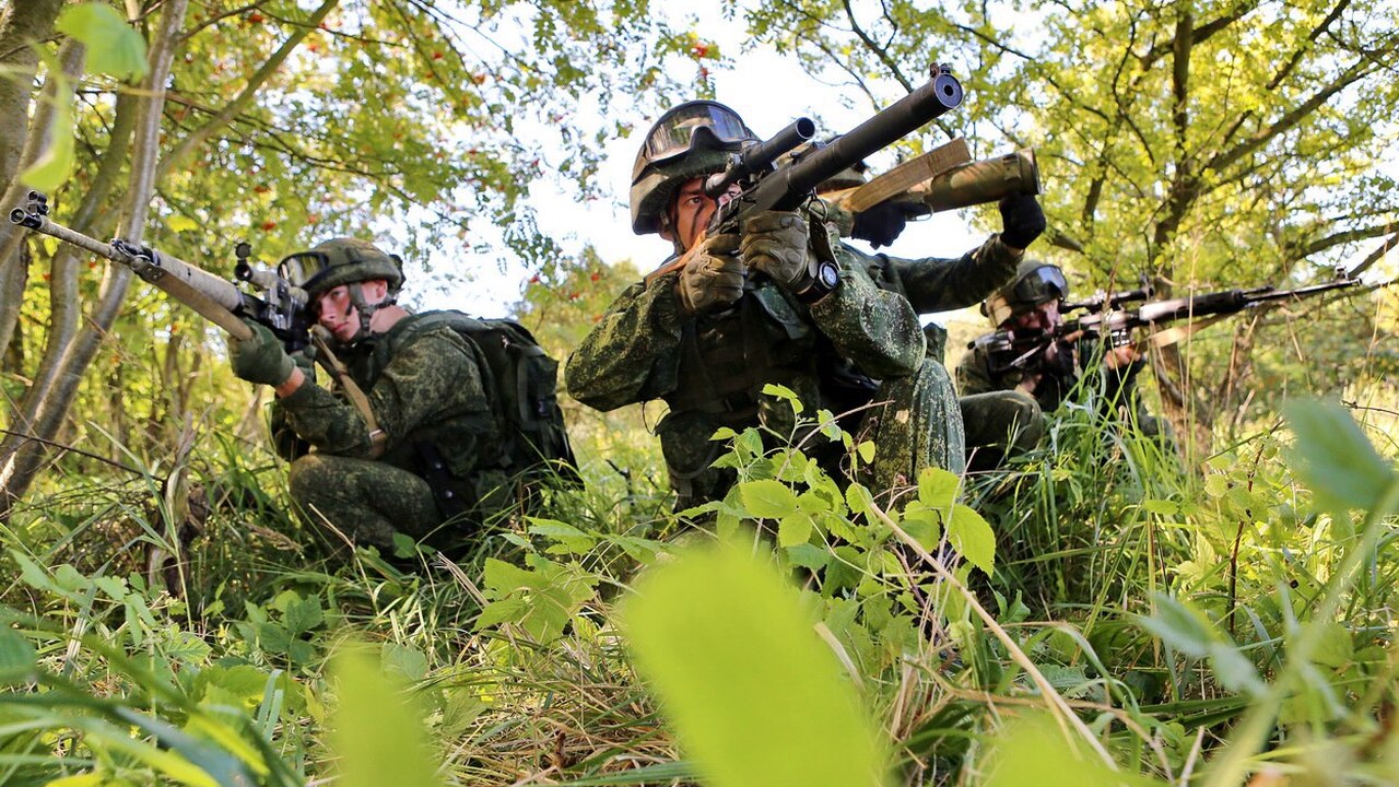 В Стамбул едут русские военные и разведчики. Что же это значит? Пинчук объяснил Россия направила делегацию на переговоры в Стамбул