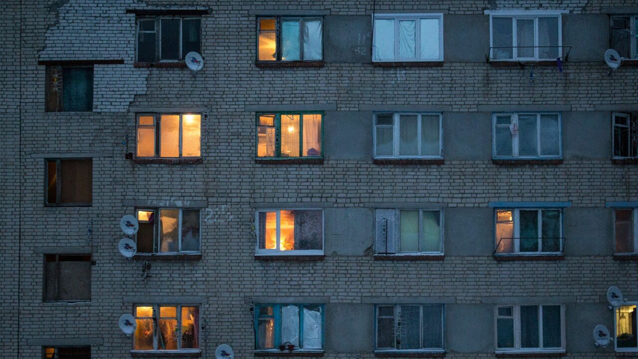 БПЛА влетел в жилое здание в Москве: что известно на данный момент В Москве на западе города обнаружены обломки бе...