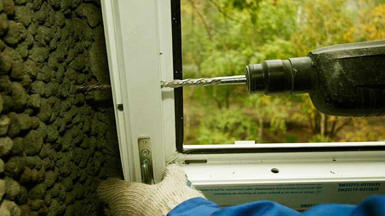 С 15 января полностью будет запрещена установка пластиковых окон: их придется снять Изменения в жилищном законодательстве России, у...