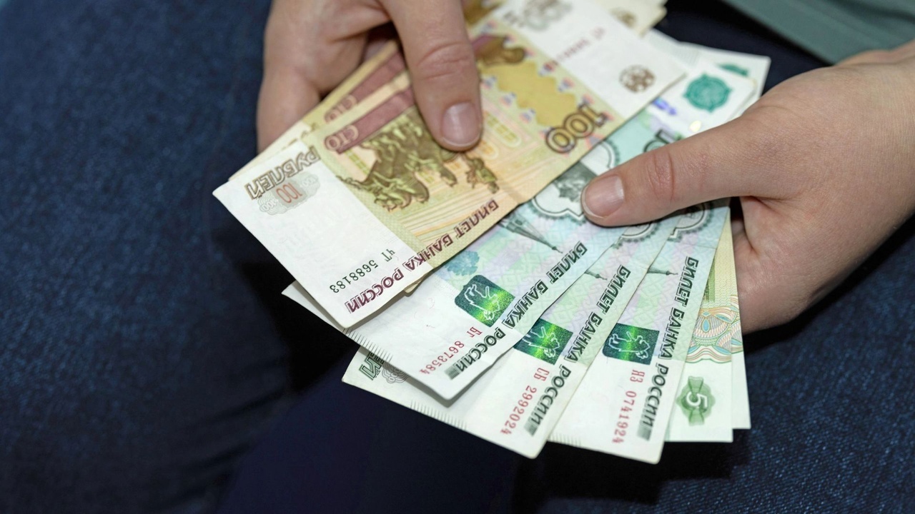 «Теперь заживём»: В России прогнозируют стремительный рост реальных зарплат За период с 2022 по 2024 год реальные доходы ро...