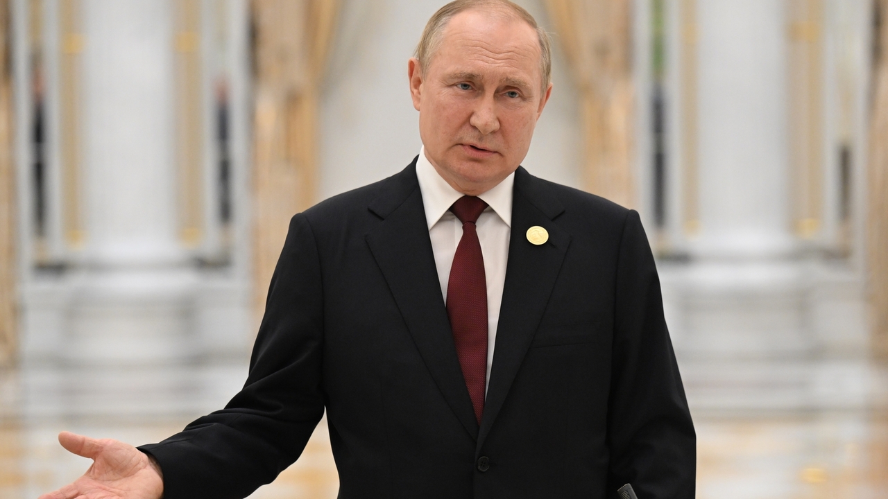 Россия готовит молниеносный удар по плану Б Владимира Путина для убеждения Киева в капитуляции В условиях затянувшихся переговоров с Украиной ...