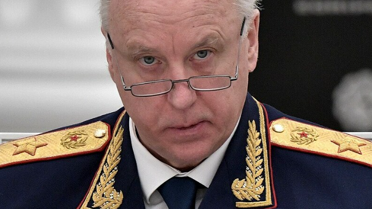 Бастрыкин поручил возбудить дело после нападения мужчины на детей в Казани Следственные органы Следственного комитета Росс...