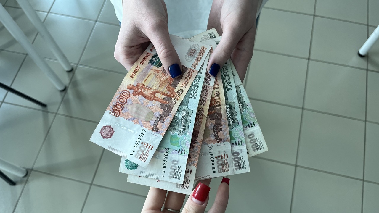 Рубль после кратковременного ослабления к юаню ...