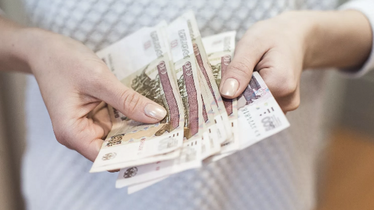 согласно данным сервиса SuperJob, около 30% каз...